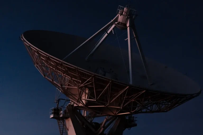 djh satellite dish DJ Holding Home 06